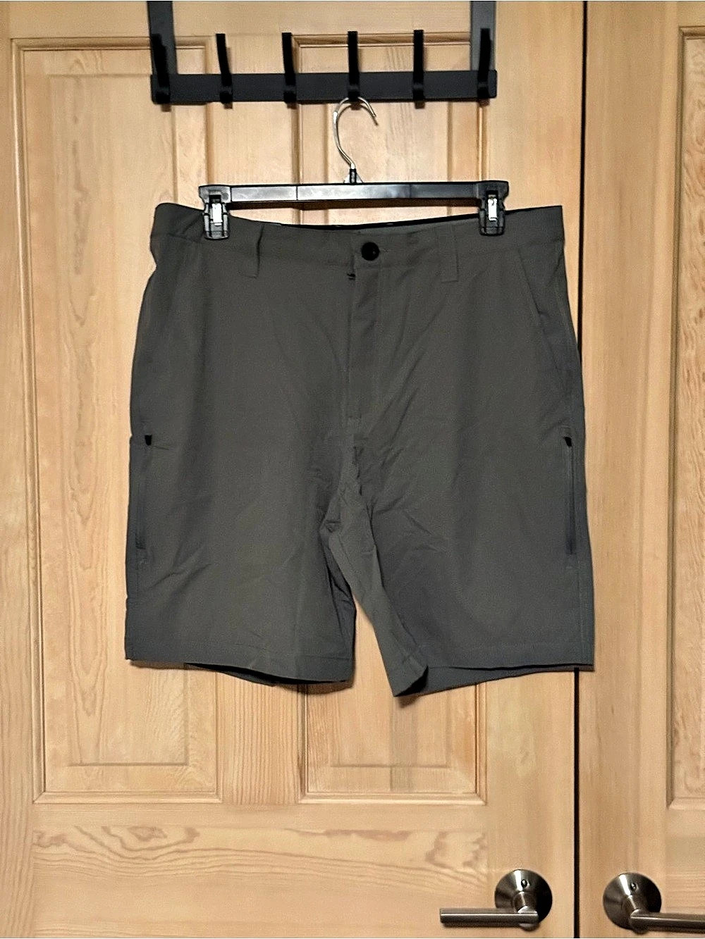 NWT Orvis Tech Short Men's Gray Flat Front Shorts Waist 36